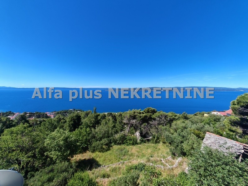 Alfa Plus Nekretnine BRELA: Kuća katnica sa prekrasnim pogledom na more K-326